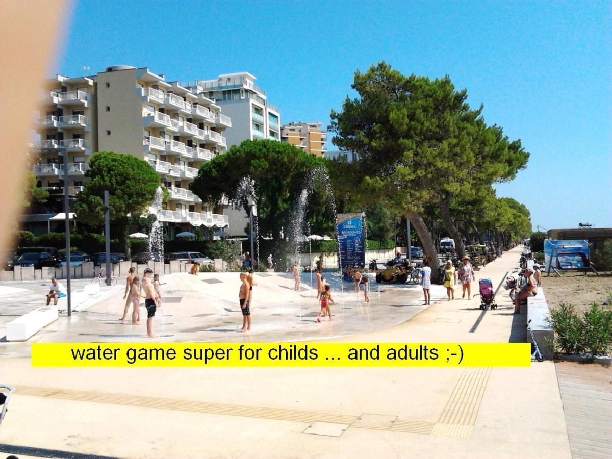 Lucerna Apartments At Sabbiadoro Beach リニャーノ・サッビアドーロ エクステリア 写真