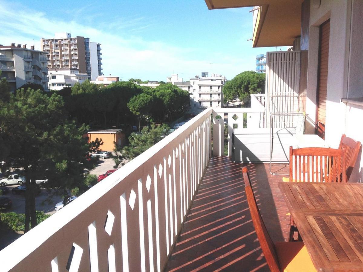 Lucerna Apartments At Sabbiadoro Beach リニャーノ・サッビアドーロ エクステリア 写真